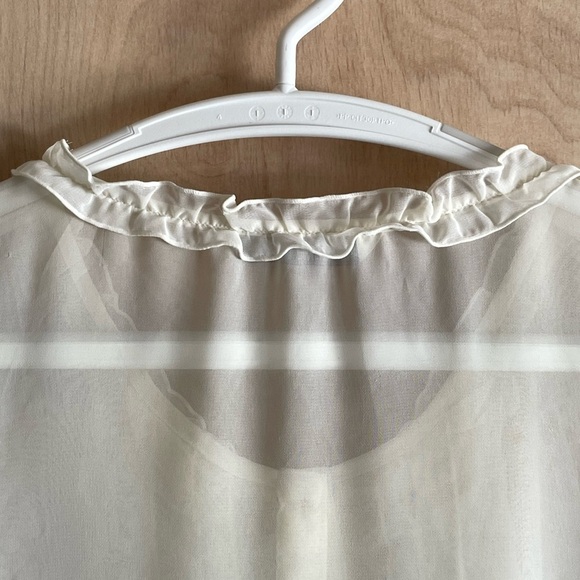 OLD NAVY Cream Sheer Ruffle Blouse–Romantic Dreamy Vibe 3/4 Sleeve Button Down M - Picture 5 of 11